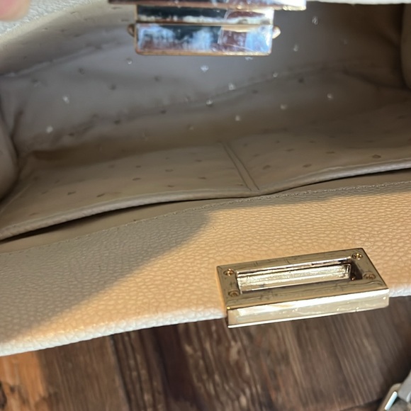 Kate Spade New York Ainslie Street Etta Bag. - Picture 10 of 16